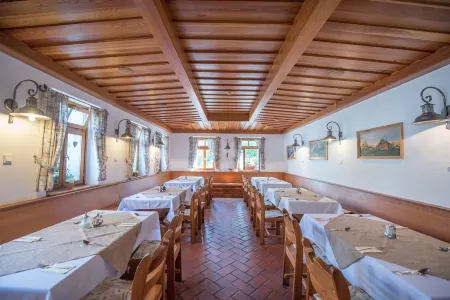 Abbazia Country Club Отели в г. Szecsisziget