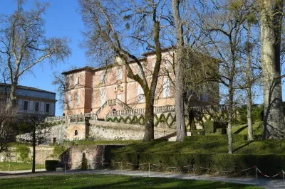 Le Nid de l'Ecureuil Hotels in Cahuzac-sur-Vère