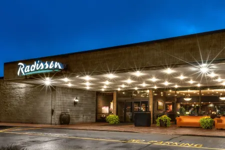 Radisson Hotel Corning Отели в г. Корнинг