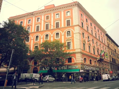 オッタヴィアーノ ゲストハウス