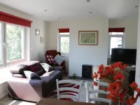Jakanori Hotels in Staveley