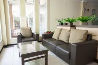 DeKopen Rooms & Convention Hotel di Blimbing