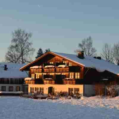 Sulzberger Hof Hotel Exterior