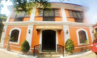 Casa Rica Hotel