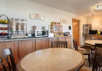 Trailside Inn