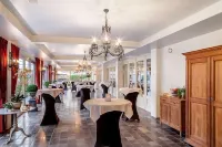 德利瑟瓦爾酒店