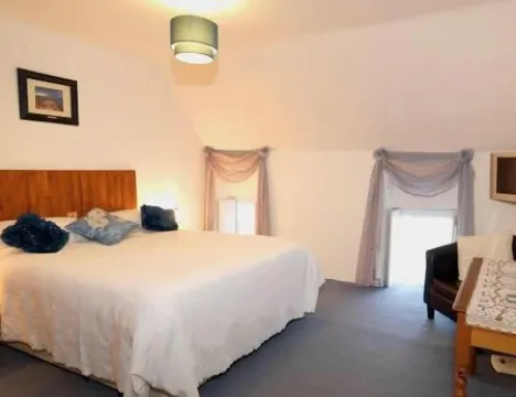 Salmon Leap Farm B&B