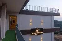 The Cliff Edge Coorg Hotels in Mekeri