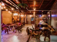 歷史咖啡廳&民宿 鄰近薩西寺的酒店