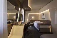 Boutique 25h by Eva Stay 018 Hotels near frizerski salon miss beauty