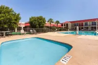 Ramada by Wyndham Santee I-95 - Pools