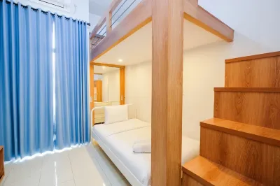Comfort Studio Room with Bunk Bed at Dave Apartment Hotel dekat UPN Fakultas Ilmu Kesehatan
