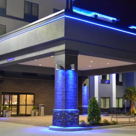 Best Western Plus Prien Lake Inn  Suites