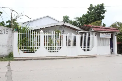 Posada Miss Mazie Hotels in 