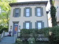 LaSalle Guest House Hotels near Brookside Mansion