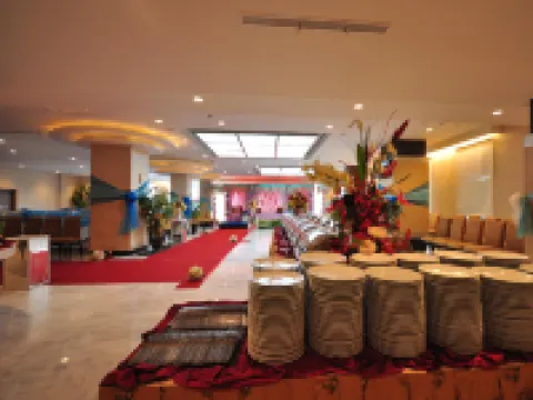 Grand Maleo Hotel Makassar Hotel di Rappocini