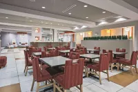 La Quinta Inn & Suites by Wyndham Harrisburg-Hershey