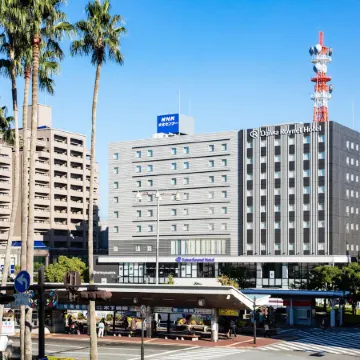 Daiwa Roynet Hotel Tokushima Ekimae Отели рядом с достопримечательностью «Komatsu Beach»