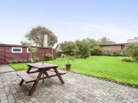 "Harrieth" - 16km from the Sea - 4-Star