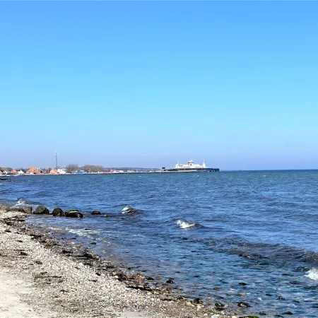 "Flicka" - 275m from the Sea
