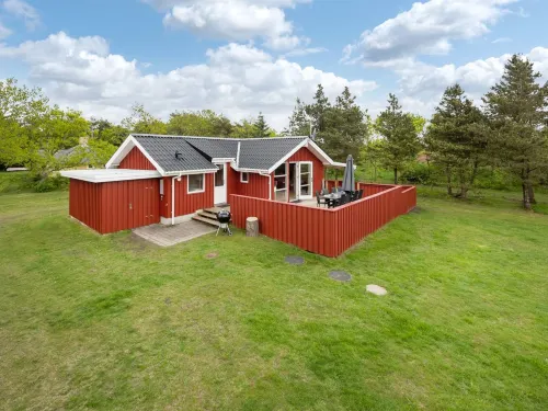 "Halla" - 200m to the Fjord Hotels in Skjern