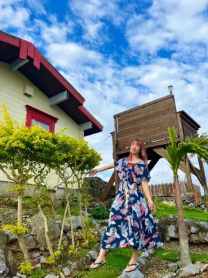 Its a Cute Log House on the Remote Island Sesoko Hotels in Motobu