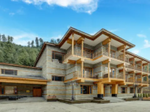 Club Mahindra Janjehli Hotels in Mandi District