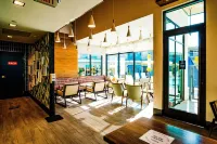 voco THE TUXON by IHG - servizio colazione