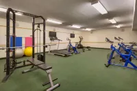 Super 8 by Wyndham Prince George - gimnasio