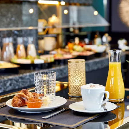 Das Carls Hotel Отели рядом с достопримечательностью «Рейнская телебашня (Рейнтурм)»