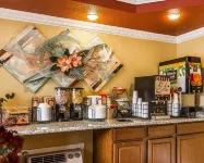 Sycamore Inn Chico University Area - breakfast