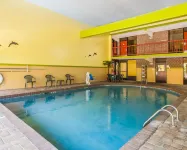 Quality Inn West I - 75
