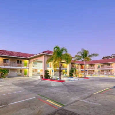 Signature Temecula Hotels near Temecula