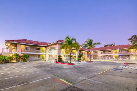 Signature Temecula Отели в г. Темекула