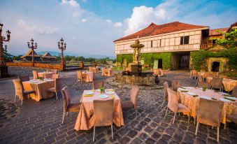 Las Casas Filipinas de Acuzar