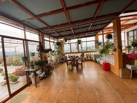 Rongshui Xiazhixuan Homestay Отели в г. Жуншуй