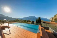 Grand Hotel Riva - Infinity Pools