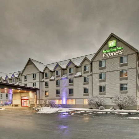 Holiday Inn Express & Suites LINCOLN EAST - WHITE MOUNTAINS by IHG