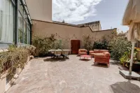 Talbot & Bons Aparthotel Hotels in Qrendi