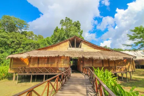 On Vacation Amazon Hotel a Leticia