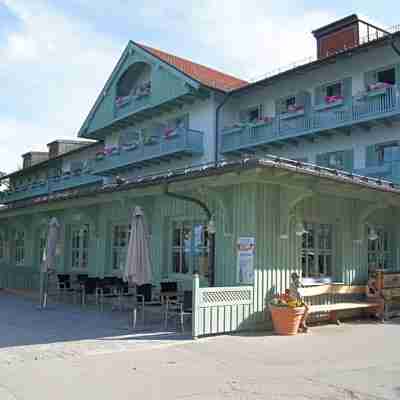 Hotel Seehof Hotel Exterior