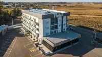 HOTEL RIVER - 3-Star