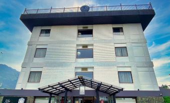 The Vintage Srinagar at Dal Lake