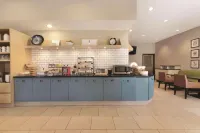 Country Inn & Suites by Radisson, Indianapolis Airport South, IN