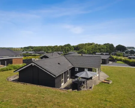 "Geeske" - 150m from the Sea โรงแรมในฮาเดอร์สเลฟ