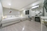 Yeongcheon Hotel Shop - Bãi đậu xe