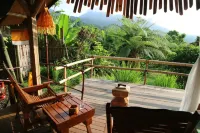 Sang Giri Mountain Tent Resort 바투카루 사원(은둔의 사원) 주변 호텔