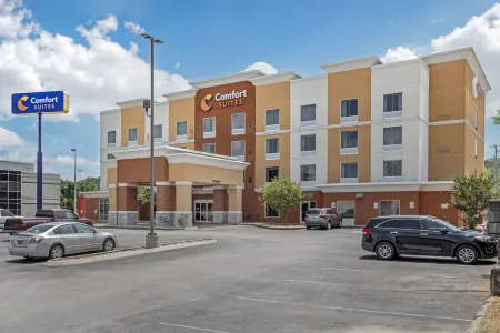 Comfort Suites East