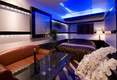 Hotel to