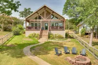 Tranquil Tool Home on Cedar Creek Fish and Kayak - Homestays